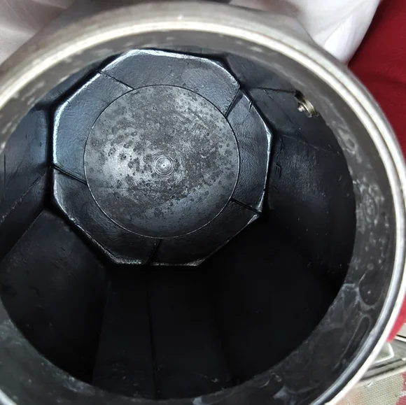 Bialetti Stovetop Espresso Maker 18 cup - Picture 4 of 9